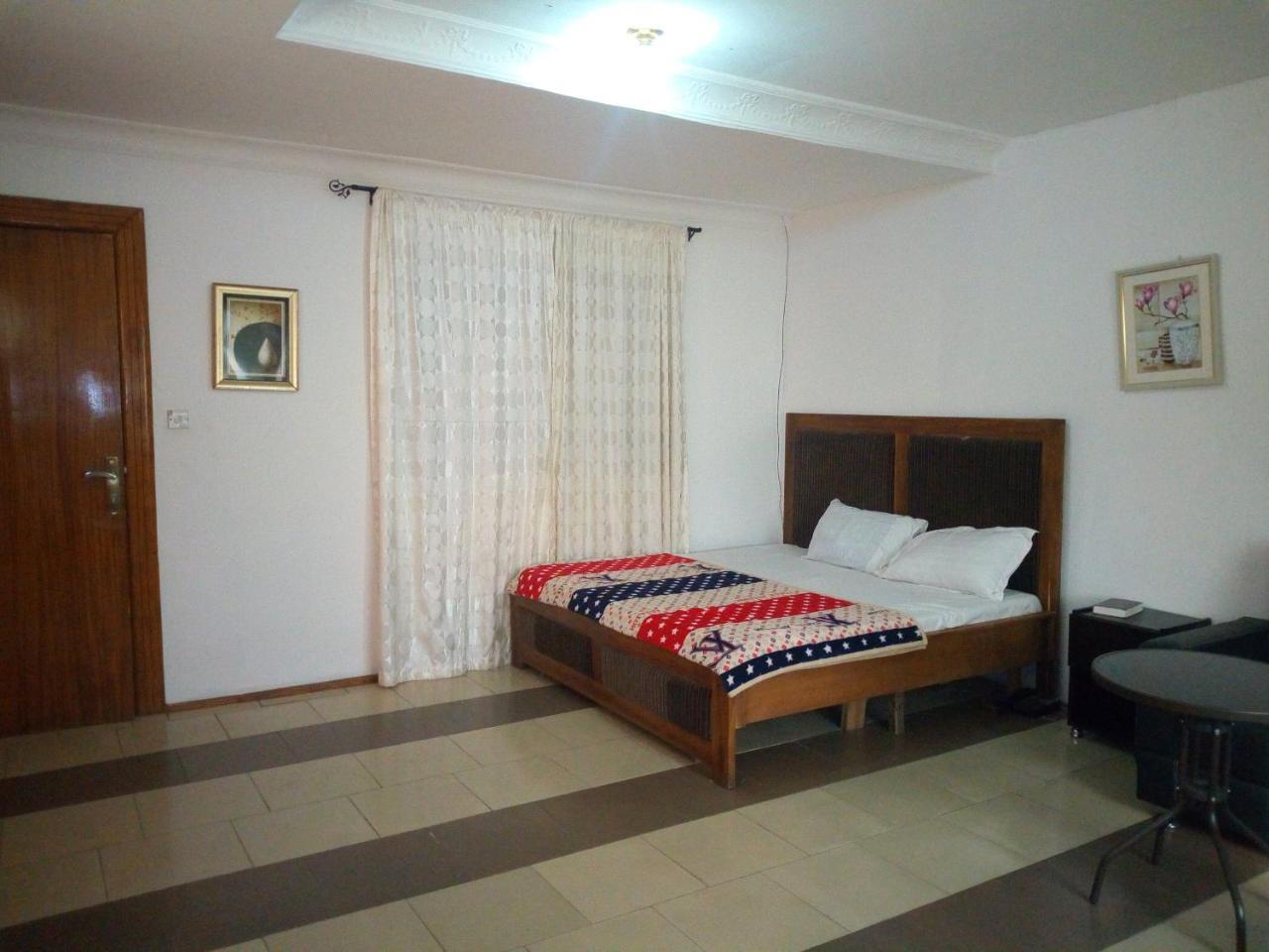 Crown Hotel Ibadan Dış mekan fotoğraf