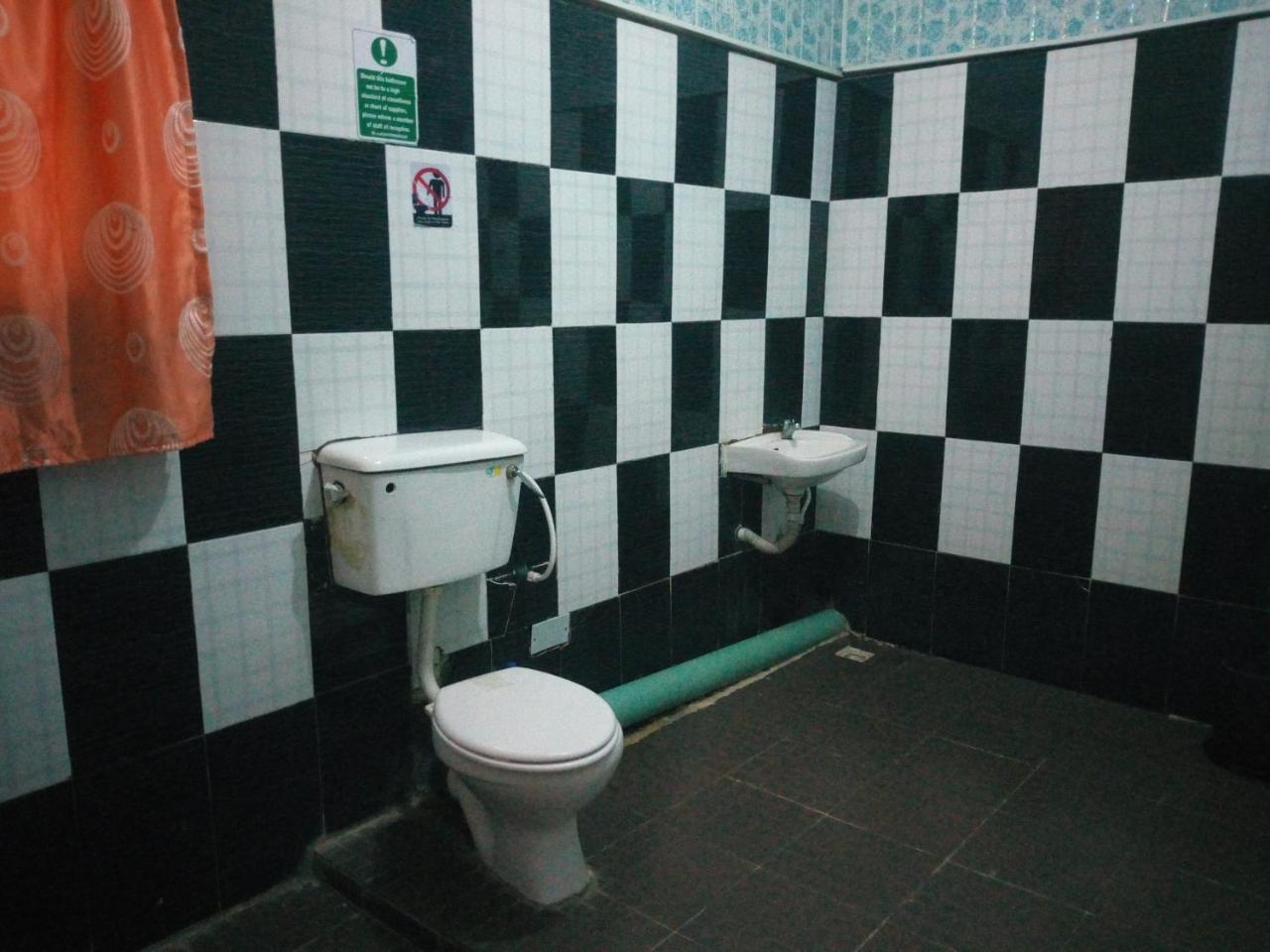 Crown Hotel Ibadan Oda fotoğraf
